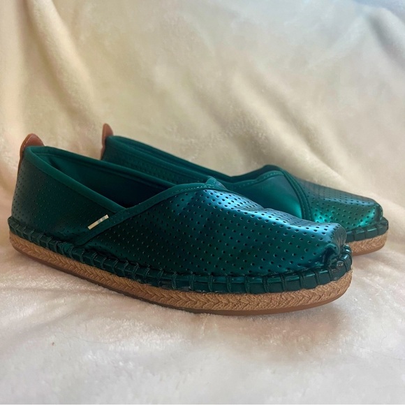 TOMS Petra Emerald Matte Iridescent Espedrille Slip On Water Shoes Sz 6.5 - Picture 3 of 12